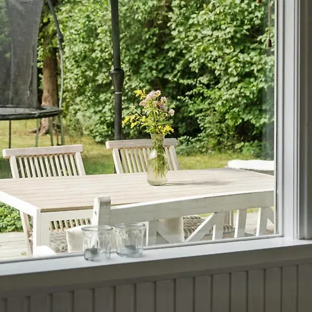 Unwind And Find Closeness In Hyllinge