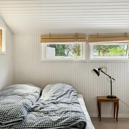 Unwind And Find Closeness In Hyllinge *